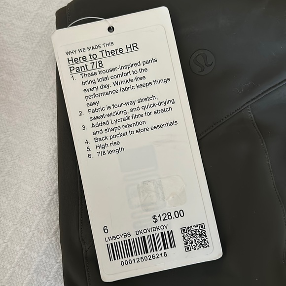 Lululemon here to there HR 7/8 pant in dark olive - Picture 4 of 5